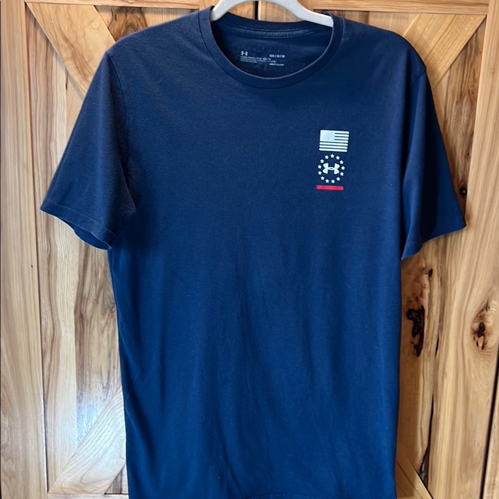 SALE🎉. Under Armour Men's Navy T-Shirt